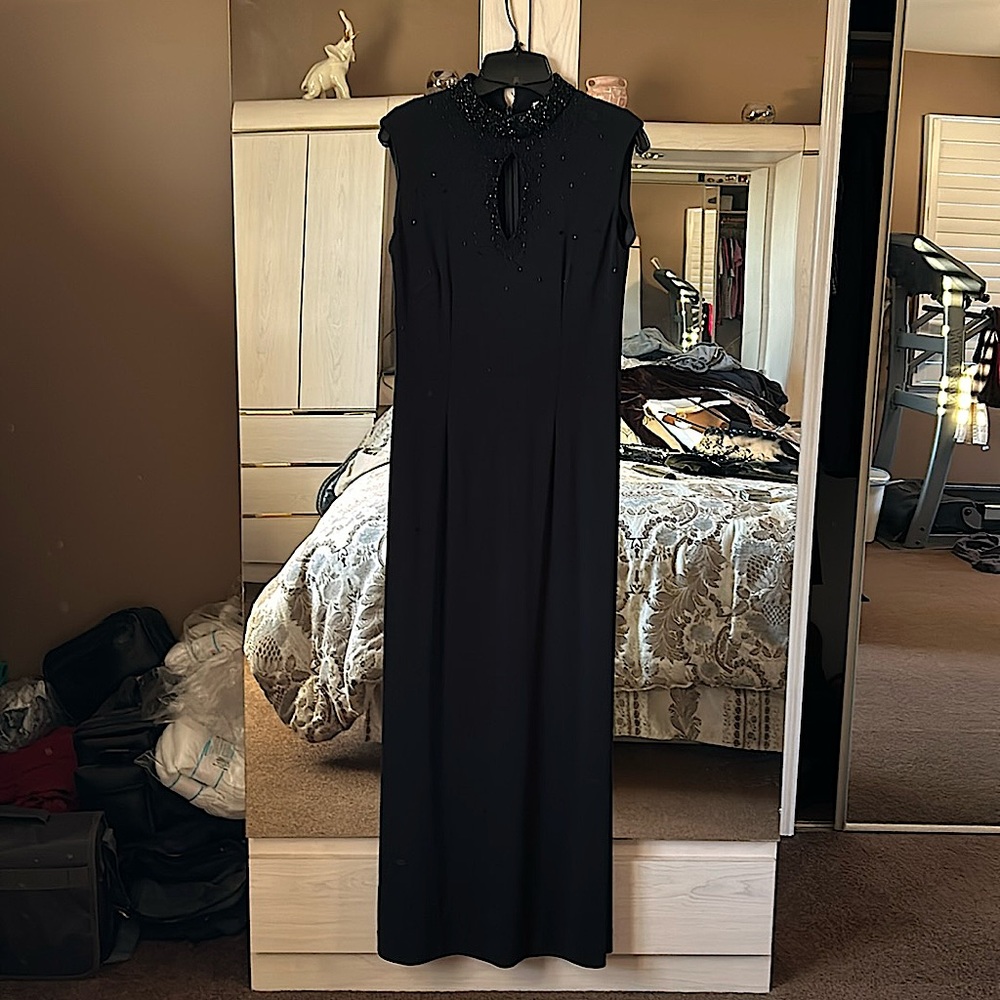 Black Beaded Zola Evening Goen Size 6